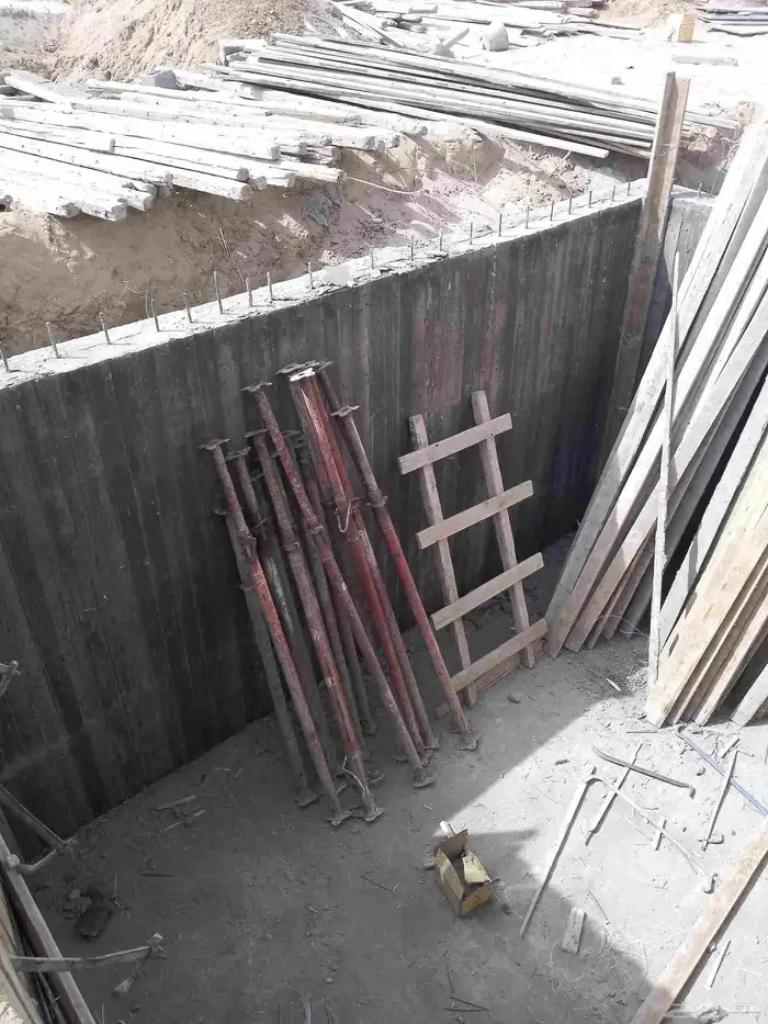 مقاول مباني عام 1