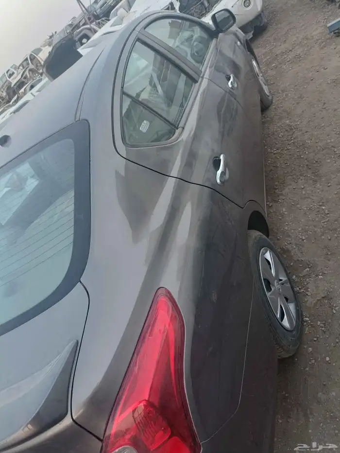 نيسان سوني 220 2