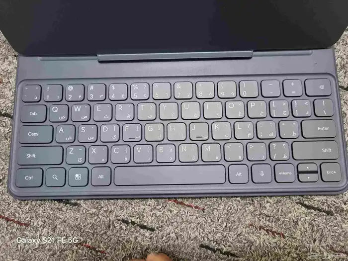 للبيع  كيبورد جديد لجهازHONOR 10 Pad 4