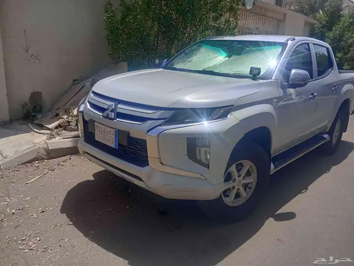 وانيت متسوبيشي L200 موديل 2021 ممشى 293 غيار ماكينه جديد 1