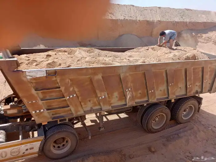 يوجد لدينا مواد الطرق بسكورس وصبيز ودفان وحجر للبيع بالبدع 1