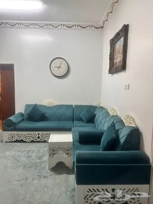 طقم كنب نظيييف جدا وثلاجات ودواليب مطبخ 5