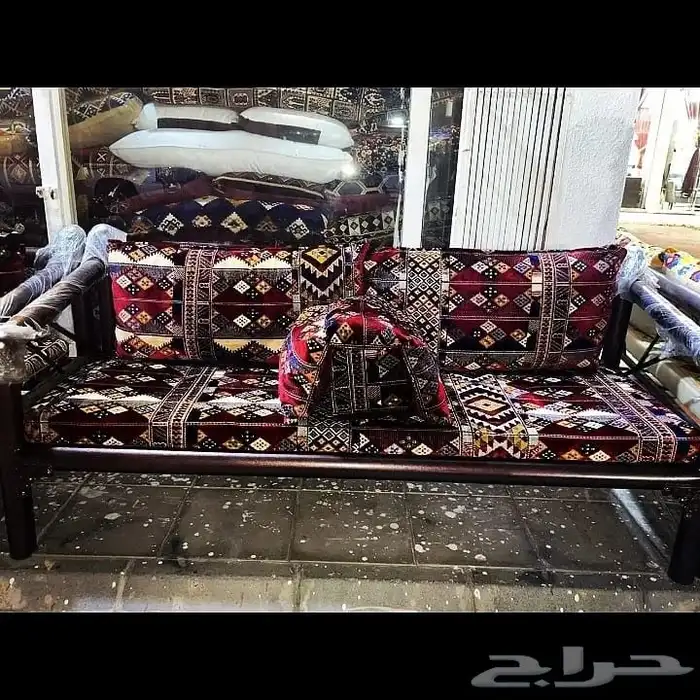 كراسي حديد 0