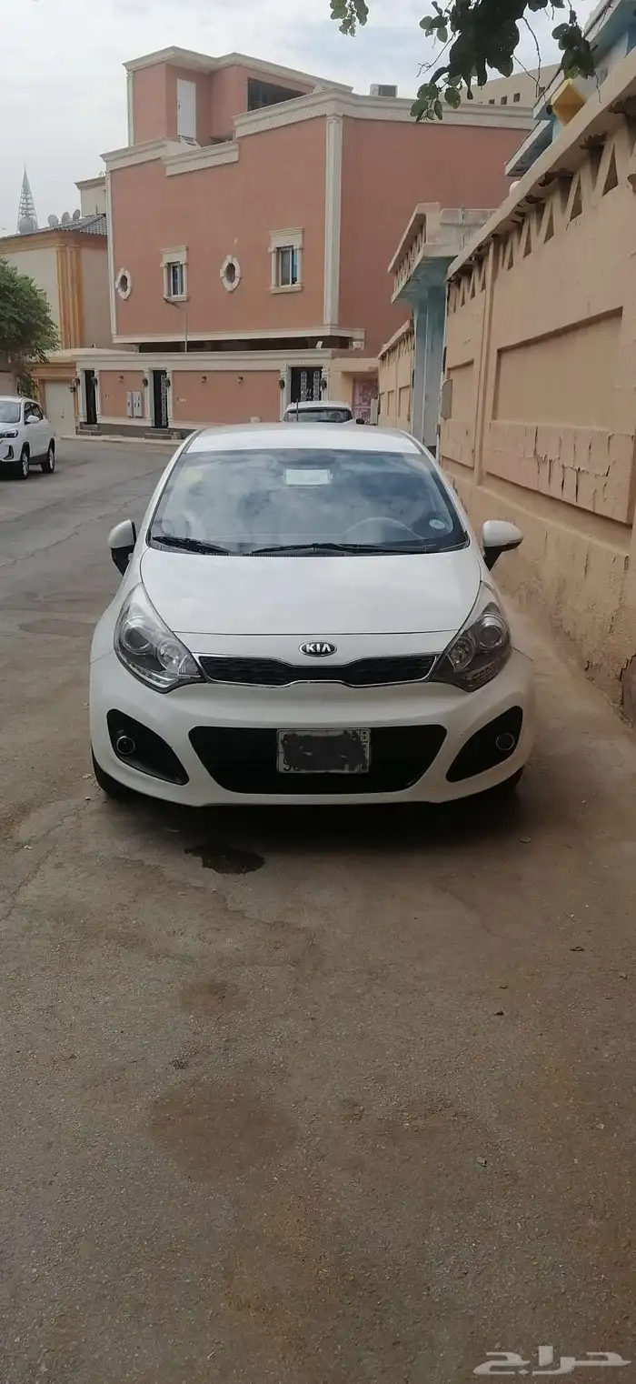 كيا ريو هتش باك 2015 للبيع 4