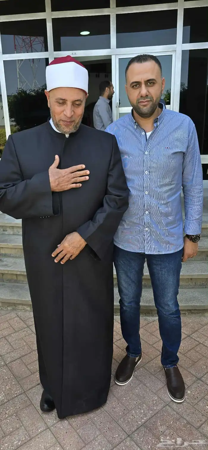 نبذة من عملي في تغير الملابس وتغير الخلفية 0