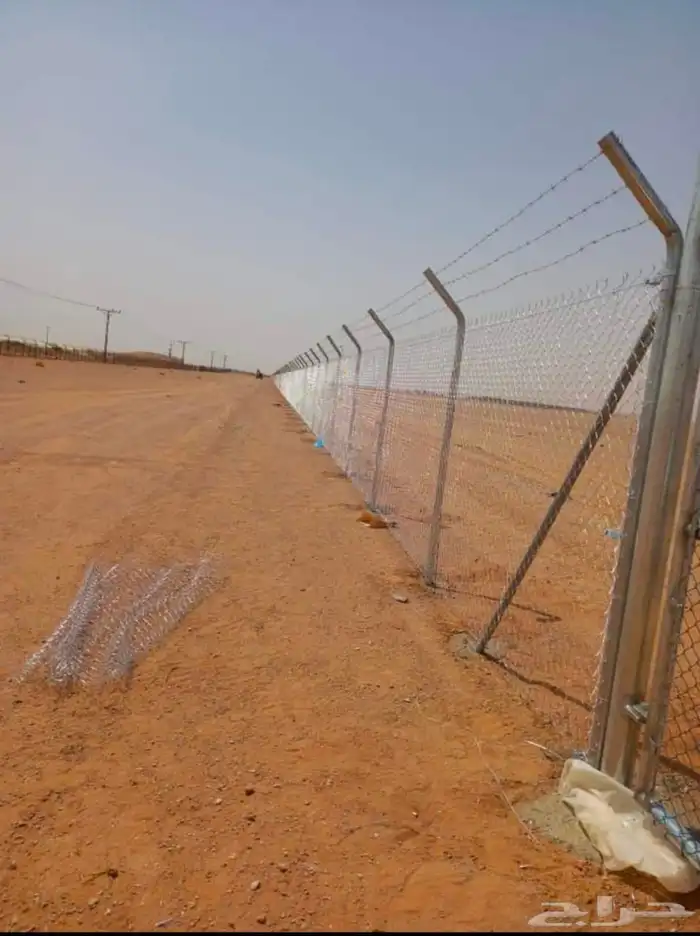 مقاول تركيب شبوك وزراعة النخيل 3