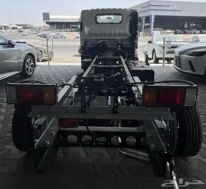ايسوزو دينا استندر 4طن شاص طويل 2025 3