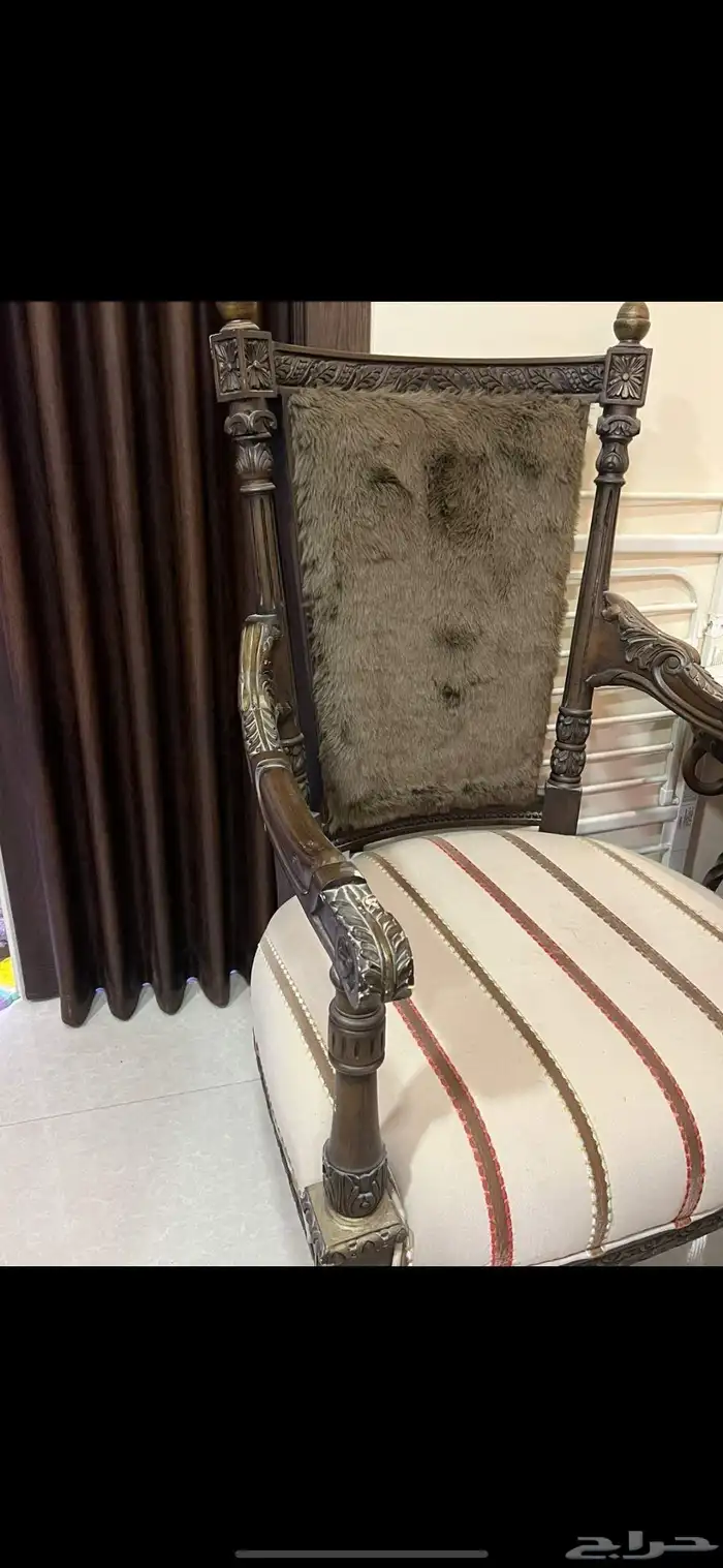 كنب خشب منحوت جديد لم يستخدم 1