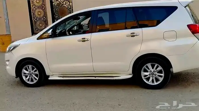 toyota innova 2017 1