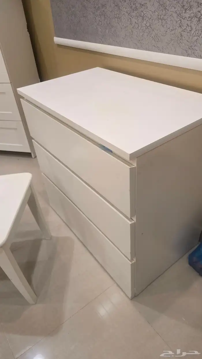 تسريحة مع كرسي للبيع 5