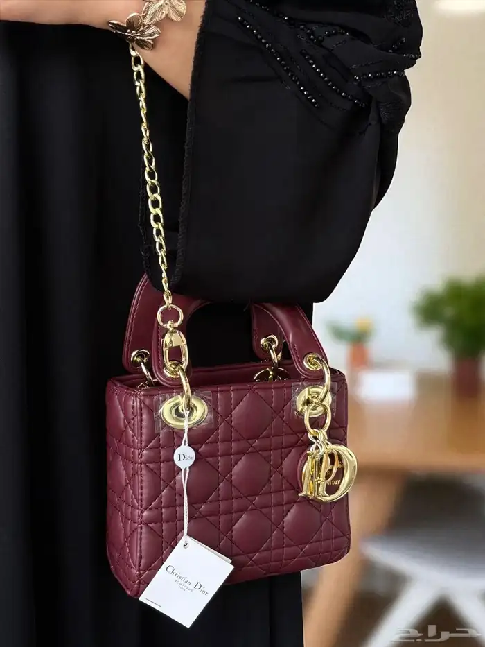 شنط ماركه علمي تجزئة فقط هذا العرض 33