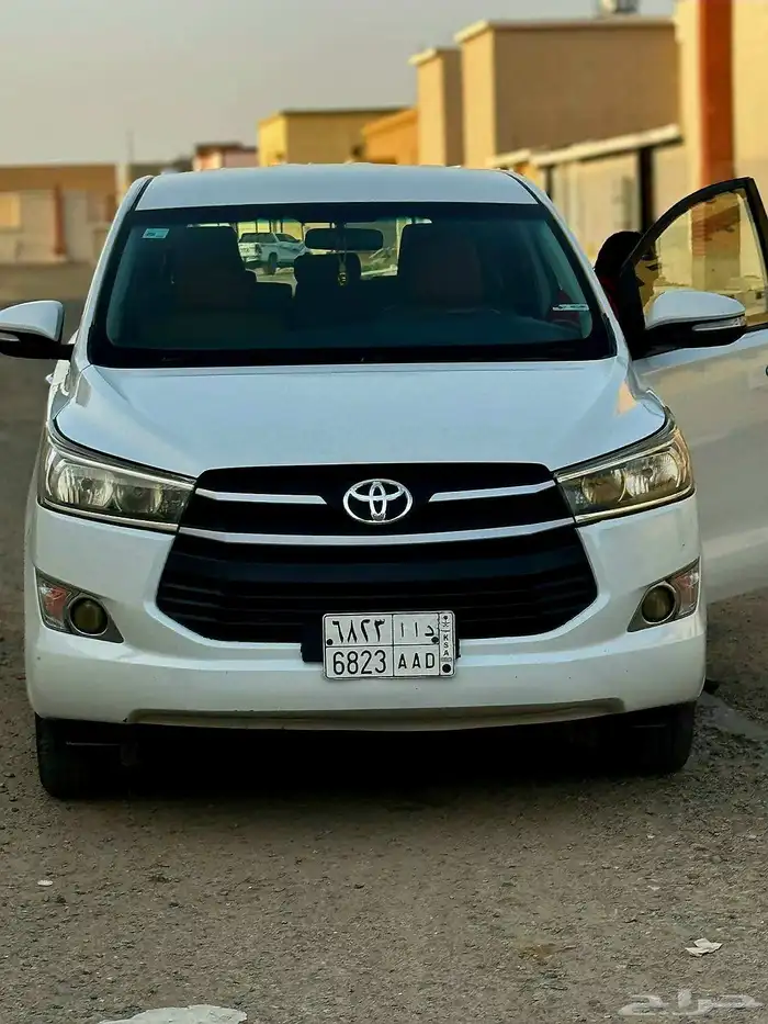 toyota innova 2017 2