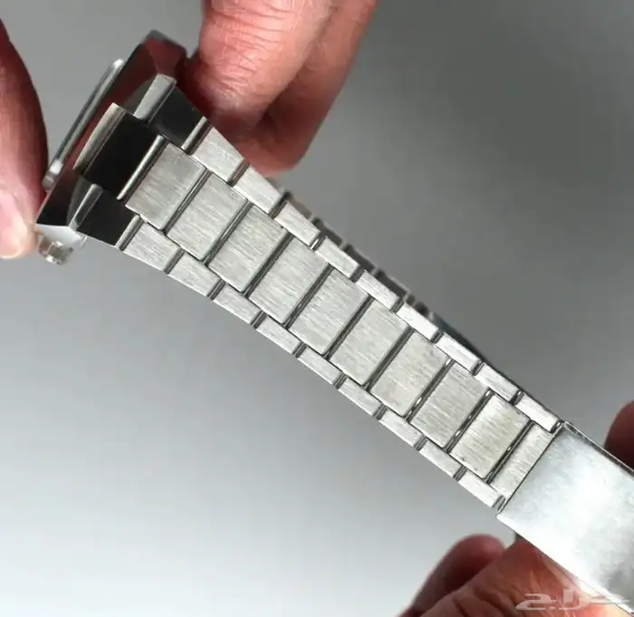 ساعة ميدو Mido فنتج مخزنة باستكراتها 7