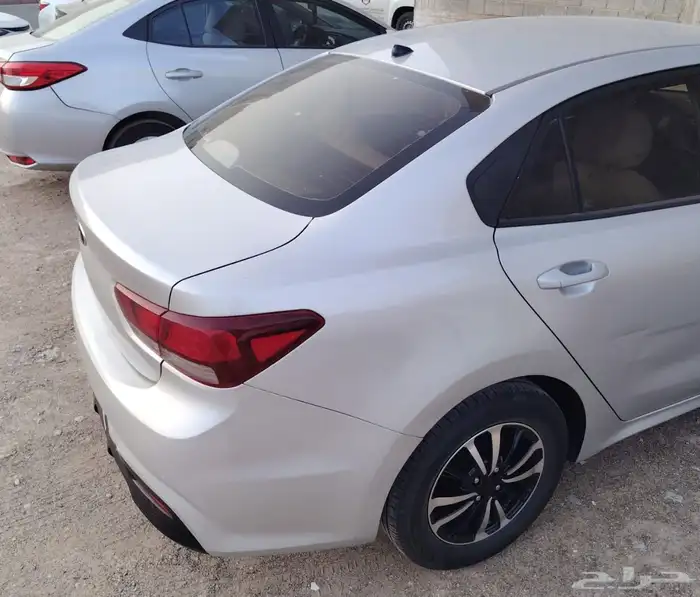 كيا ريو 2019 فئة استاندر 9