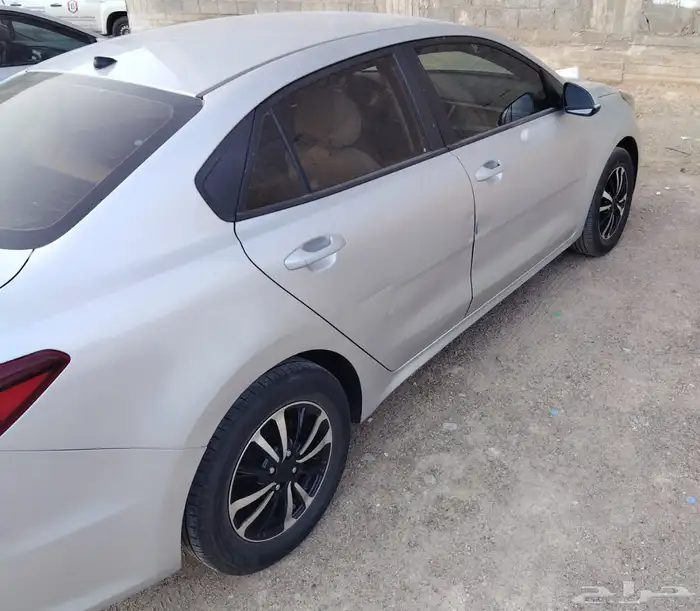 كيا ريو 2019 فئة استاندر 4