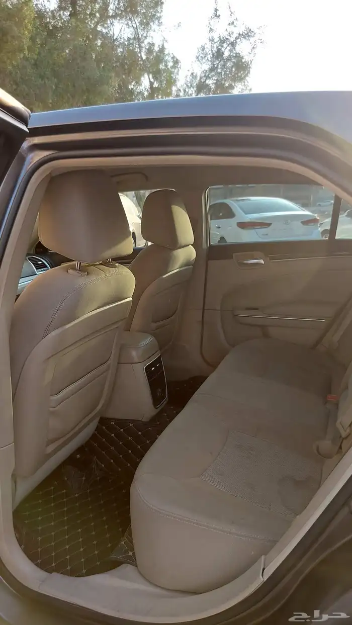 كرايزلر C300 موديل 2014 2