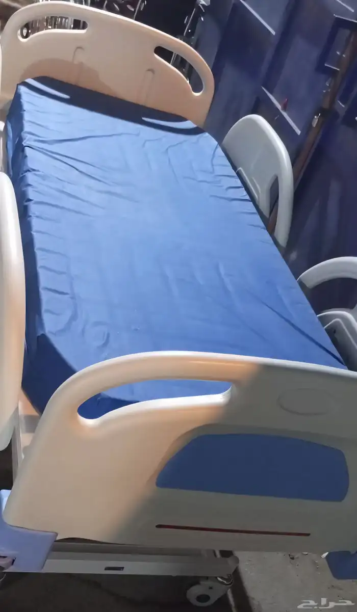 سرير طبي كهربائي 1