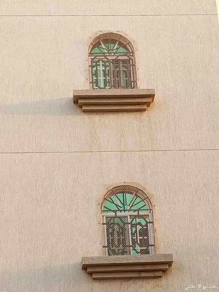 Installation of an external fiberglass air conditioning box 2