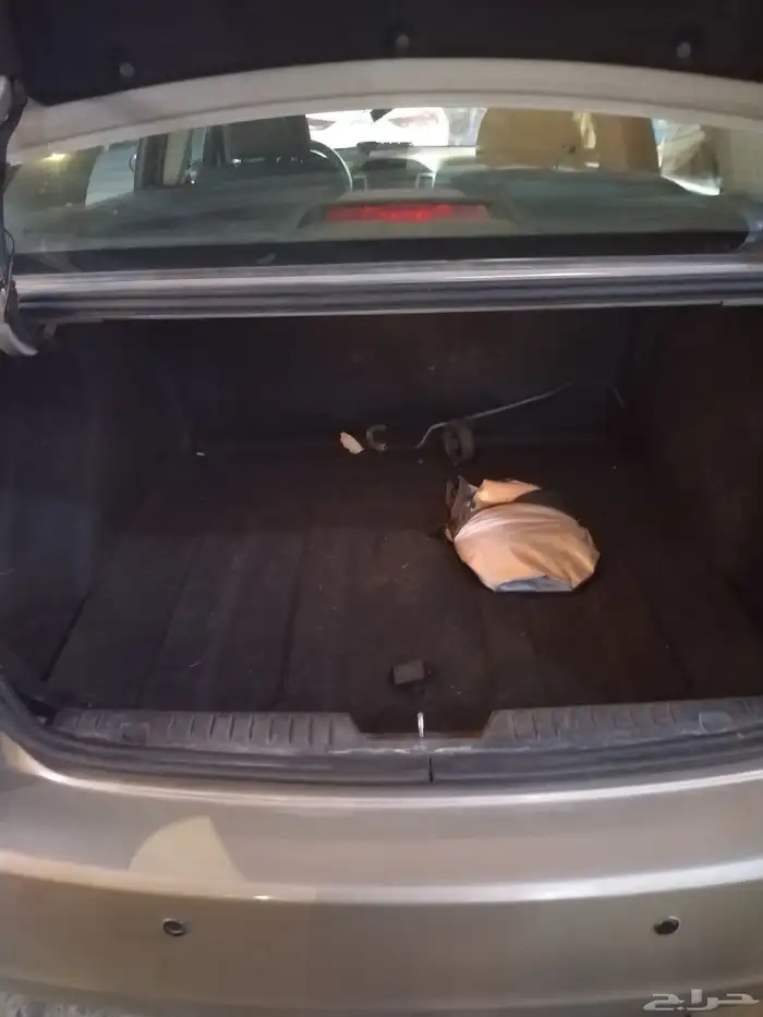 سياره للبيع حد انها راعيها بعشره نظيفه وجديده في البطانيه مع 0