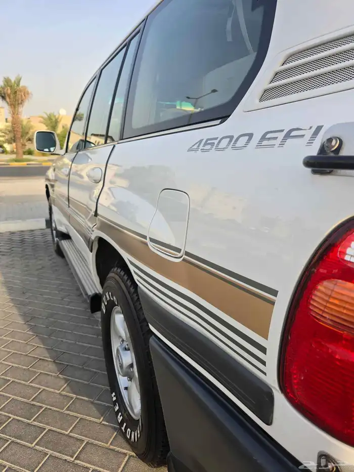 لاندكروزر موديل 99 5