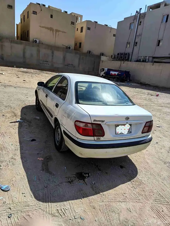 نيسان صني 2001 1
