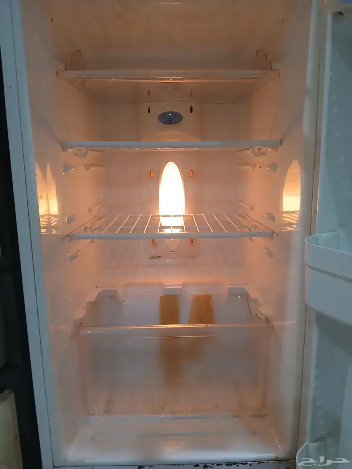 ثلاجة LG بحالة جيدة 3