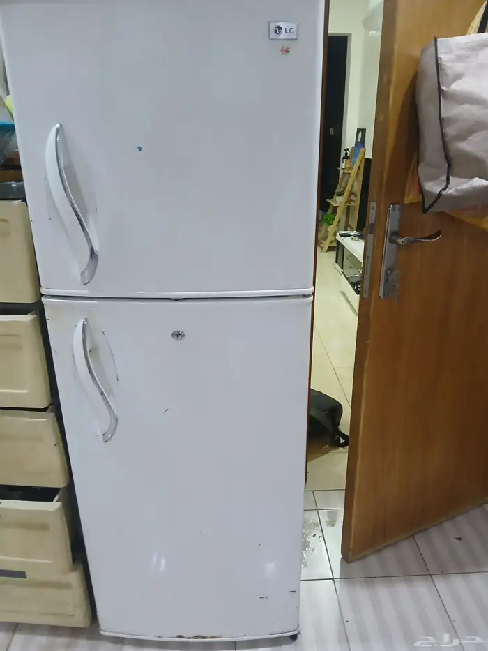 ثلاجة LG بحالة جيدة 0