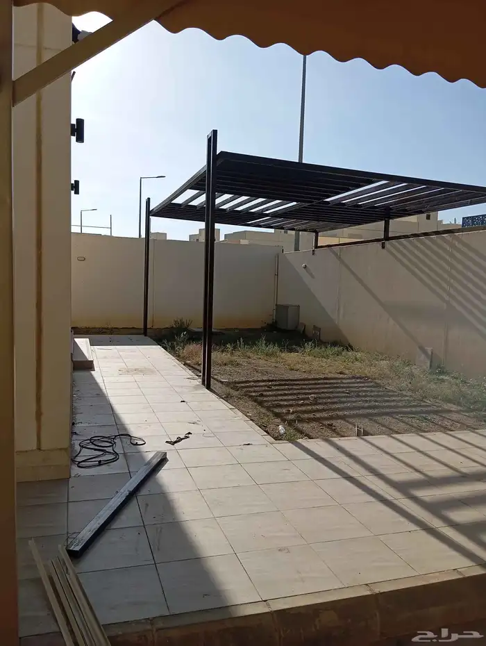 مظلات وسواتر 0