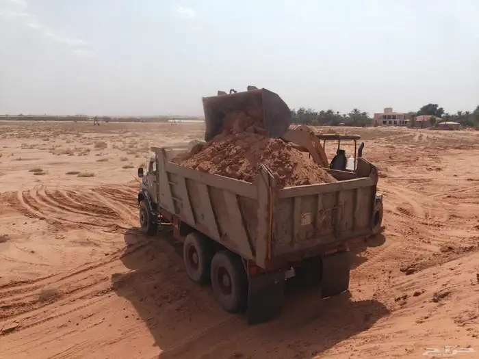 شيول وقلابي للايجار لوبد بوكلين جي سي بي 2