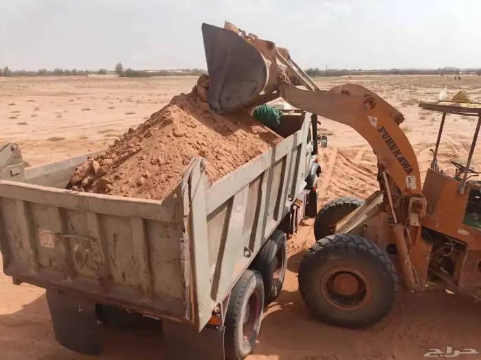 شيول وقلابي للايجار لوبد بوكلين جي سي بي 0
