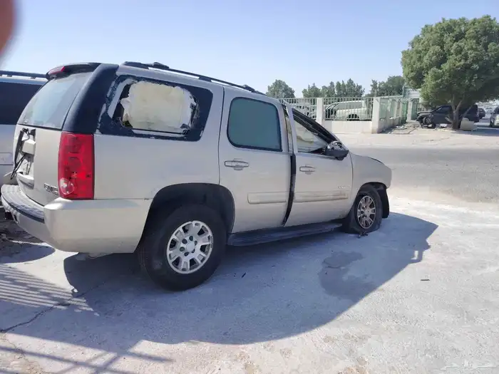 يوكن 2008 قطع غيار فقط 1