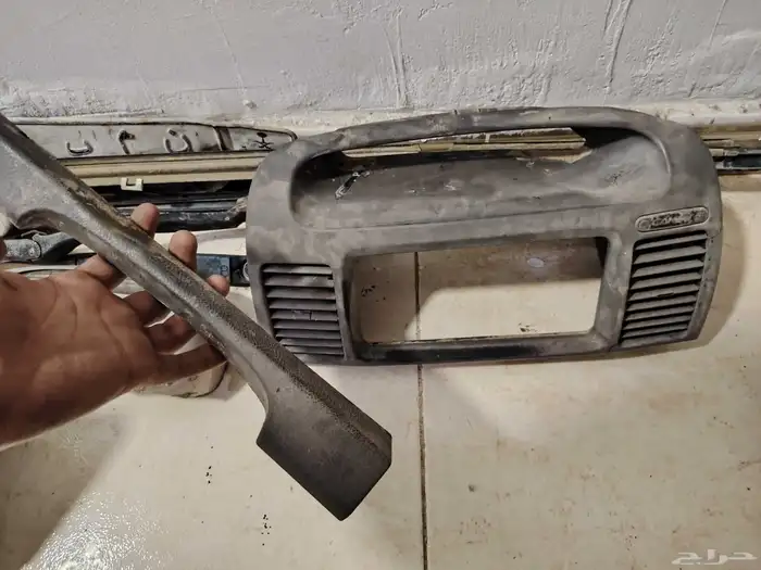 قطع غيار كامري موديل 2005 و 2006 و 2003 2