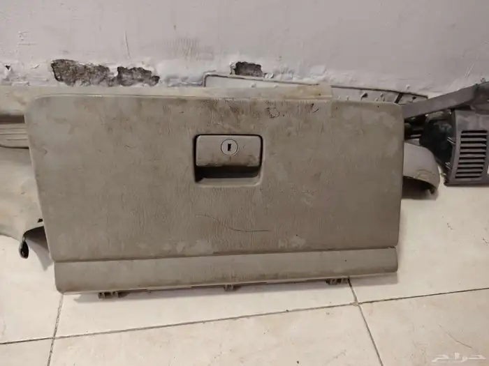 قطع غيار كامري موديل 2005 و 2006 و 2003 3