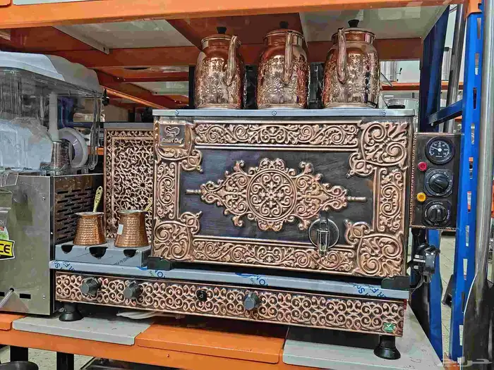 استخدم سخان شاي سموار نحاسي تركي يعمل بالكهرباء وبالغاز ) 1