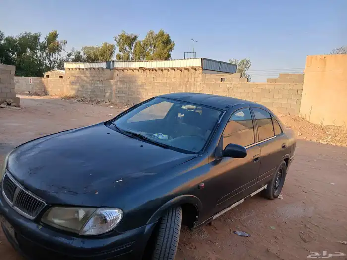 نيسان صني 2003 للبيع فحص منتهي من حول 8اشهر استمارة باقي 0