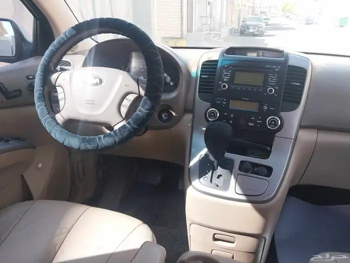 للبيع كرنيفال 15 ممشى قليل جدا 4