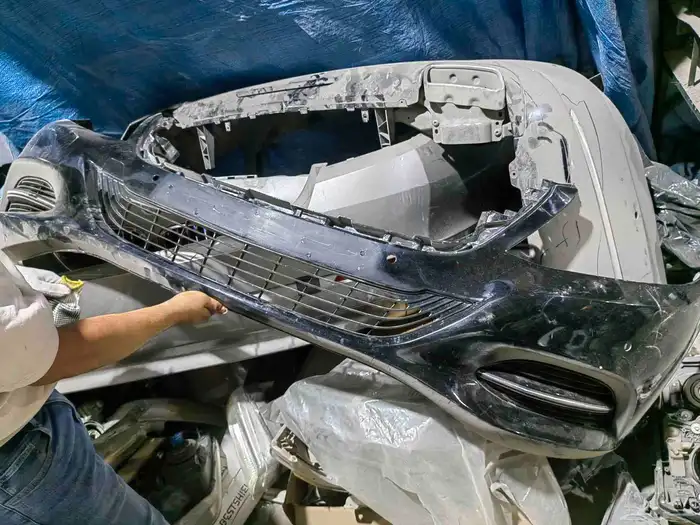 قطع متفرقة مرسيدس S500 موديل 2014 صدام امامي وخلفي وكالة 0