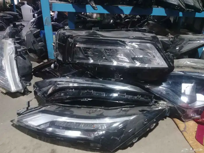 يتوفر لدينا شمعات مع لدات اكستريل 23 2425 أصلي وكاله مستخدم 2