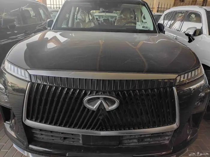 سياره اانفنيتي QX80 سينسورى 0