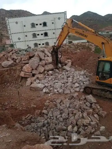 بوكلين للايجار تكسير الجبال 2