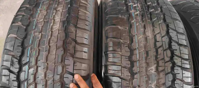 كفرات دنلوب بخطوطها مقاس 285 9018تاريخ قديم معارض 9