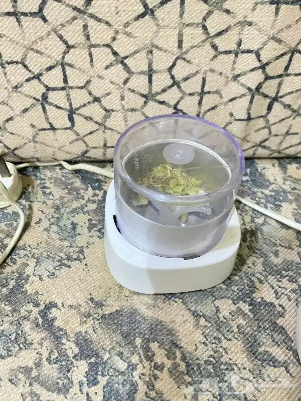 خلاط مولينكس ثلاث قطعه نظيف جدا للبيع 4