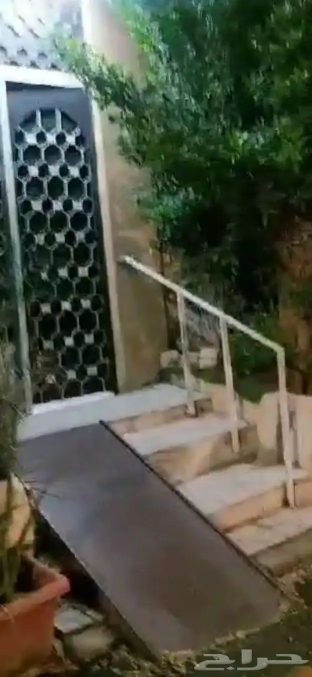 منحدر حديدي للكراسي المتحركة 0