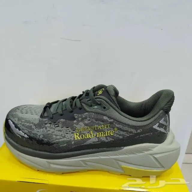 بوما. لويس فيتون. ديور. اسيكس. نيوبلانس ماستر 35