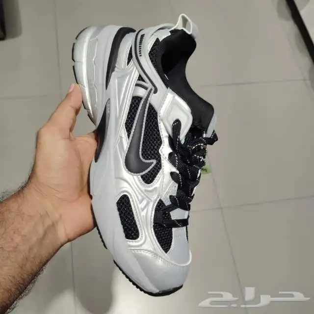 بوما. لويس فيتون. ديور. اسيكس. نيوبلانس ماستر 19