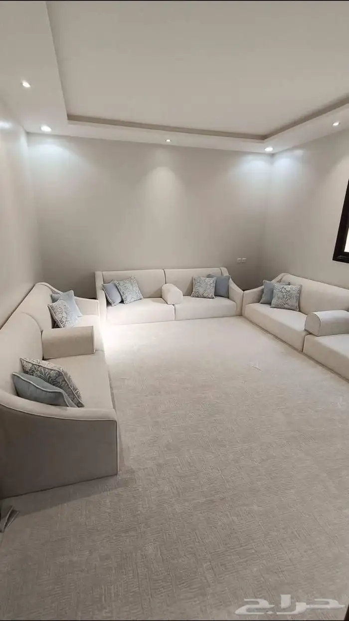 مفروشات الرياض  تفصيل جميع انواع الكنب والجلسات الارضي والست 8