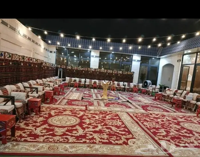 تاجير زل ازرق وكنب اسود 4