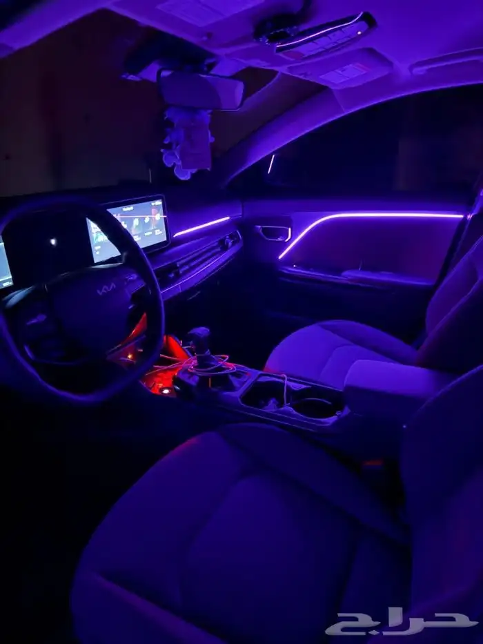 LED لد داخلي اربعه وستين لون تحكم بالجوال 1