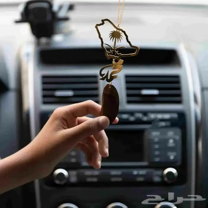 هدايا رجاليه هدايا نسائيه تعليقه بلاسم مطلي بذهب او الفضه 1