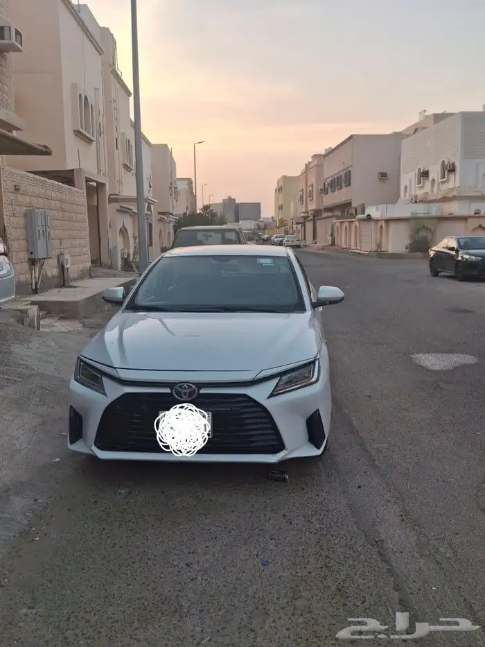 يارس موديل 2023 نص فل ماشيه 164 الف 6